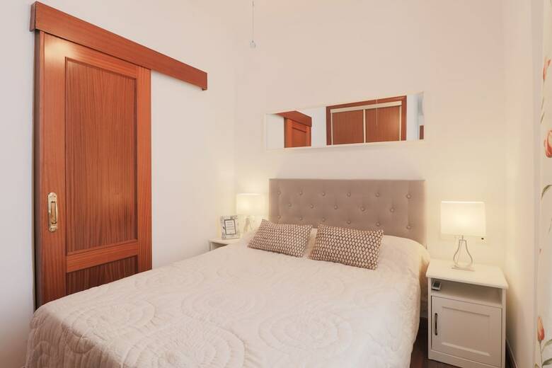 Apartamento Brand New One Bedroom Cathedral Views