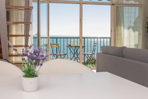 Apartamento Sea View Sunny Duplex