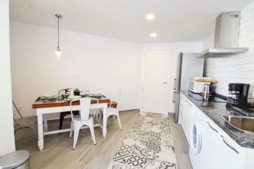 Apartamento Letmalaga Pompidou Beach
