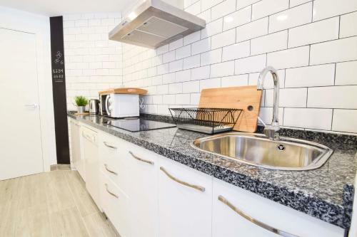 Apartamento Letmalaga Pompidou Beach