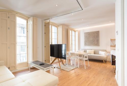 Urbe10 Plaza de La Constitucion 1 Bedroom Apartment
