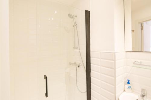 Urbe10 Plaza de La Constitucion 1 Bedroom Apartment