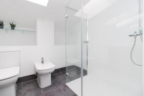 Hostal House With Garden & Pool In Malaga