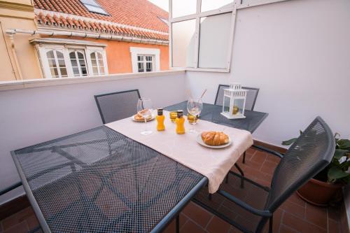 Apartamento H2m With Sunny Terrace In Old Town