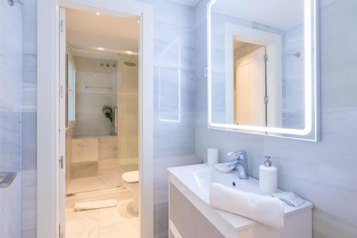 Urbe10 Premium Sanchez Pastor 1 Bedroom Apartment