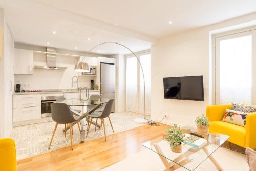 Urbe10 Premium Sanchez Pastor 1 Bedroom Apartment