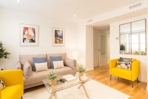 Urbe10 Premium Sanchez Pastor 1 Bedroom Apartment