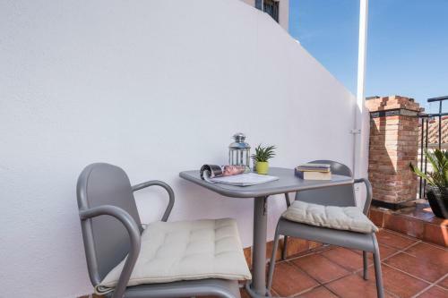 One-bedroom Apartment With Terrace Tina