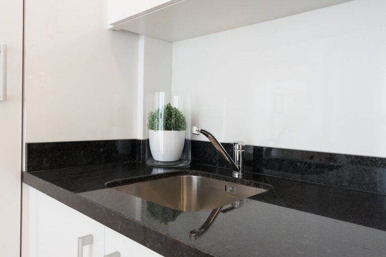 Teatro Plaza Apartments