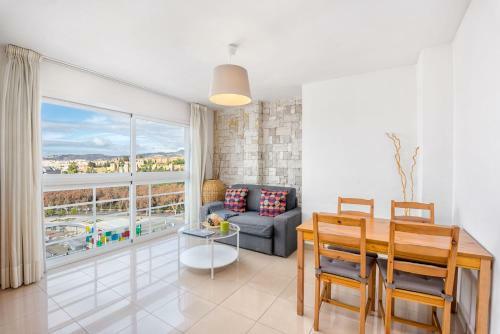 One-bedroom Holiday Apartment Farola