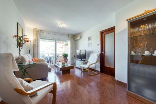 Ref. 190. Apart. Avenida