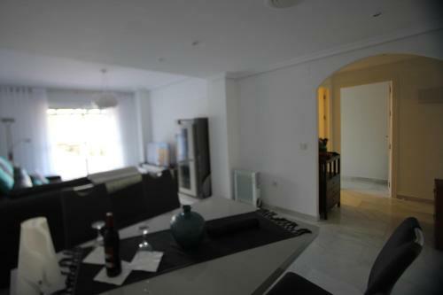Bonito Apartamento En Nueva Andalucia