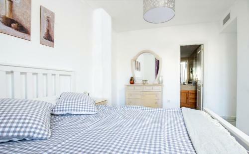 Bonito Apartamento En Nueva Andalucia