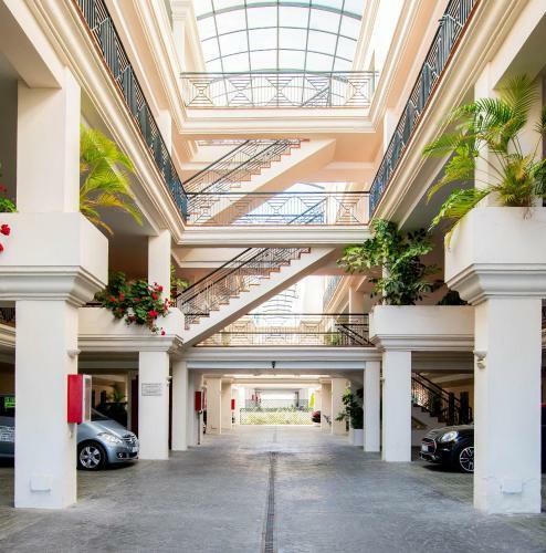 Bonito Apartamento En Nueva Andalucia