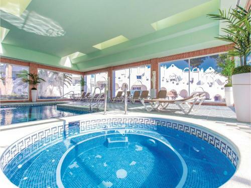 Two-bedroom Holiday Home In Las Chapas Marbella
