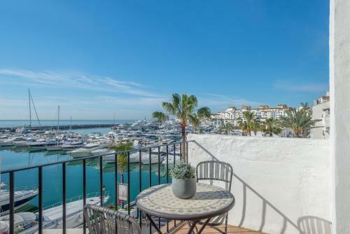 Apartamento Penthouse In Puerto Banus