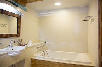 Hotel Tup Kaek Sunset Beach Resort And Spa