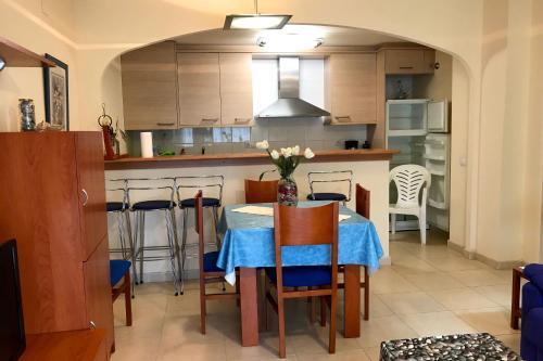 Meddays Apartamento Villajardin 203