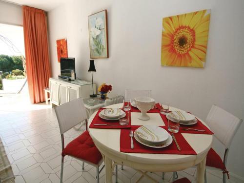 Two-bedroom Apartment Mijas Costa With Sea View 03