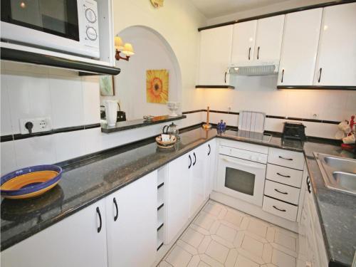 Two-bedroom Apartment Mijas Costa With Sea View 03