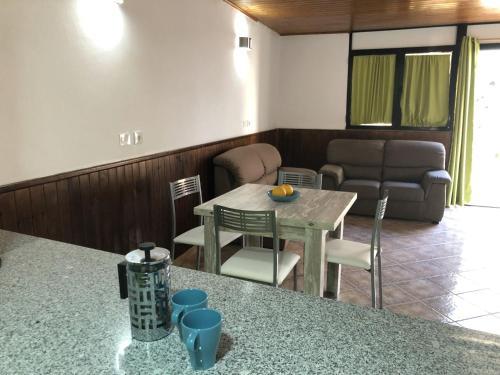 Apartamentos Acor�n Mog�n