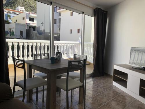 Apartamentos Acor�n Mog�n