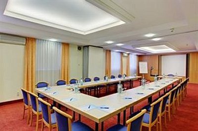 Hotel Balladins Superior Cologne Airport