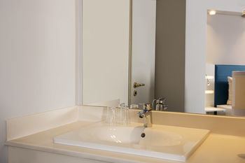 Hotel Balladins Superior Cologne Airport