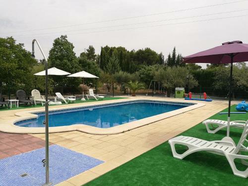 Villa Cerro De Carmona S/n (la Molineta)
