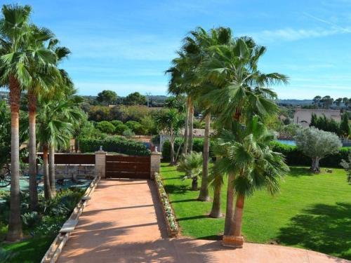 Holiday Home Can Bou