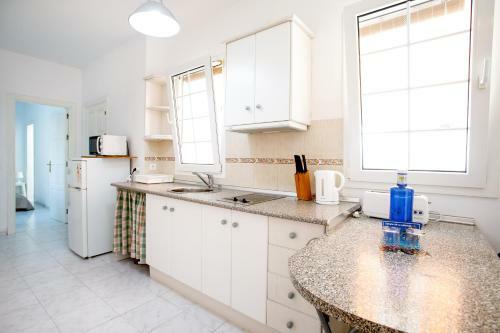 Apartamentos Almoraide Suites