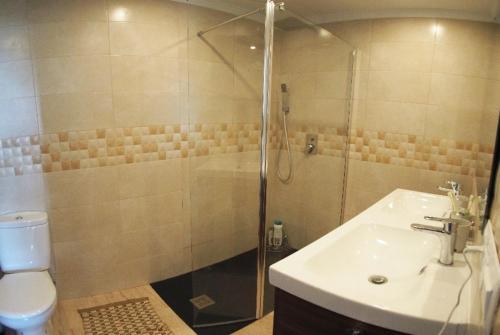 C/ Abetos 12 Urb. Algarrobo