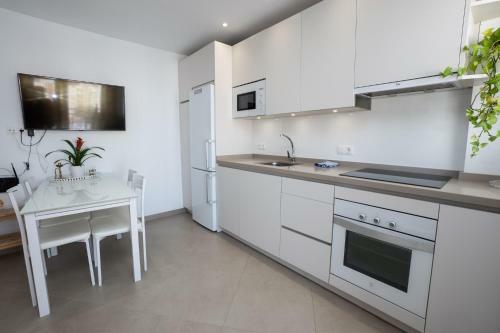 Apartamento Edf. Delf�n 6�7