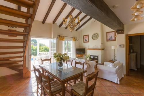 Villa Tinajas
