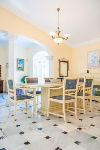 Villa Manzanas Nerja Canovas
