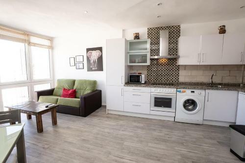 Apartamento Edf. Delfin 5�4