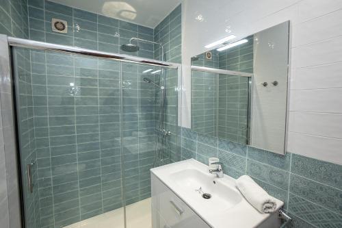 Apartamento Edf. Delfin 5�4