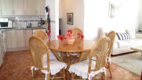 Tropicana Apartment