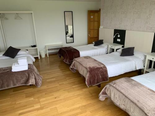 Hostal Pension 23-vinte E Tres