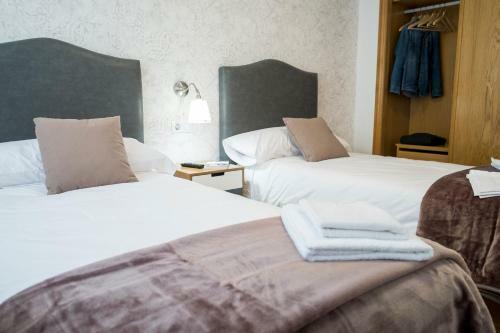 Hostal Pension 23-vinte E Tres