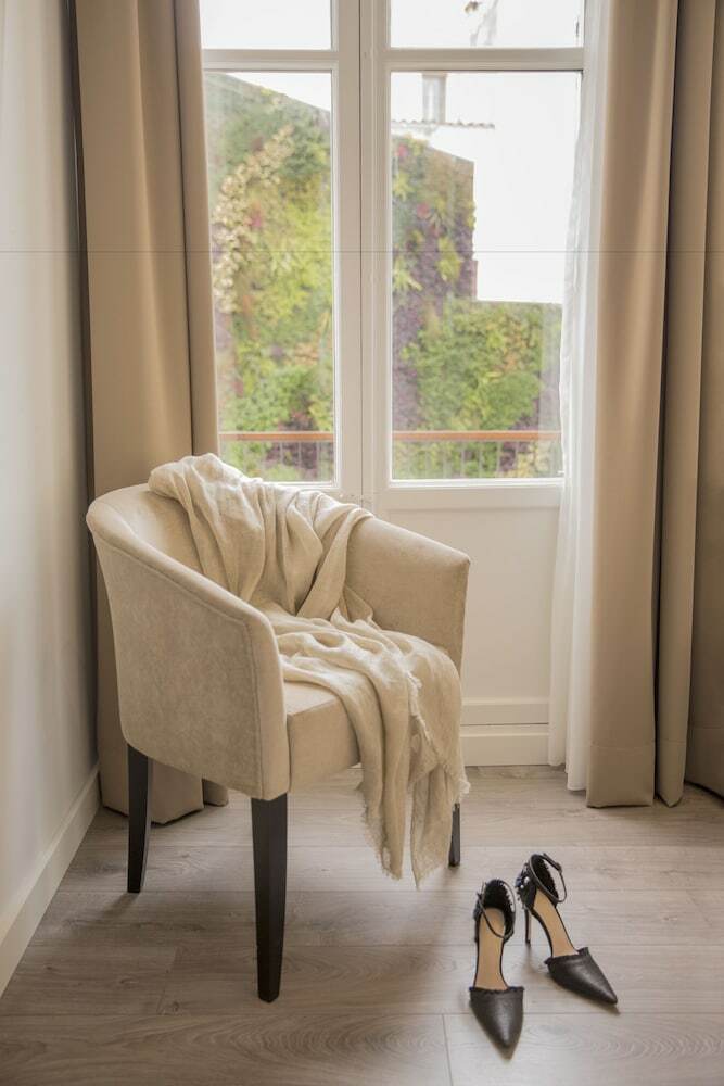 Hotel Icon Roset� By Petit Palace