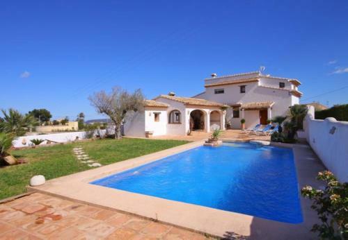 Paratella Villa Sleeps 8 Pool