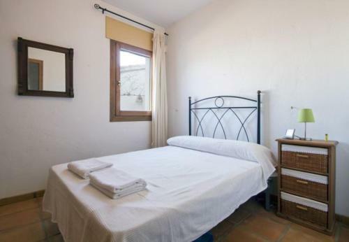 Paratella Villa Sleeps 8 Pool