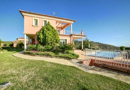 Pedramala Villa Sleeps 14 Pool