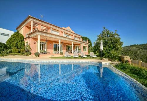 Pedramala Villa Sleeps 14 Pool