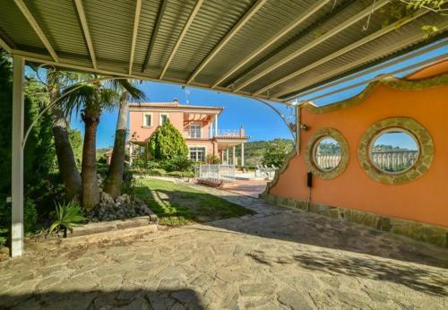 Pedramala Villa Sleeps 14 Pool