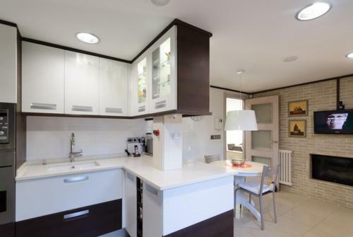 Pineda De Mar Villa Sleeps 6 Pool Air Con Wifi