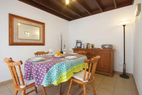 Playa Blanca Villa Sleeps 4 Air Con Wifi