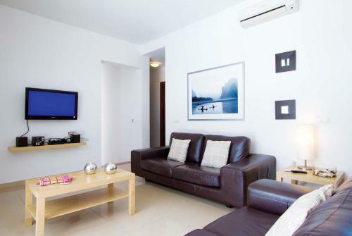 Playa Blanca Villa Sleeps 10 Air Con Wifi