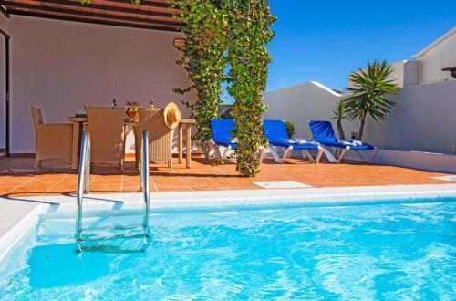 Playa Blanca Villa Sleeps 5 Pool Air Con Wifi